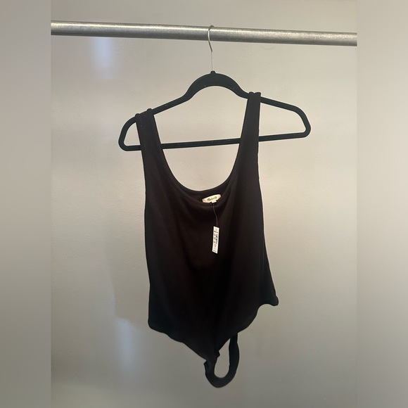 Madewell - Picture 1 of 4